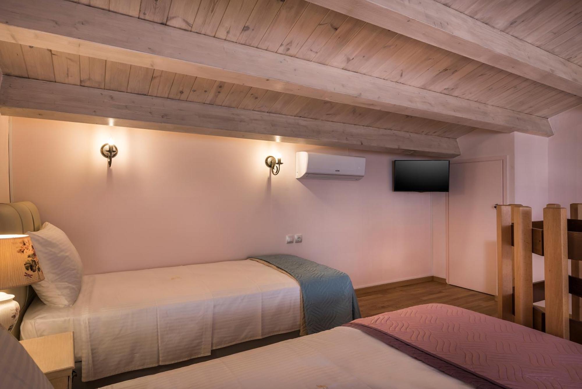 Palazzo Di Irene Appartement Chania  Kamer foto
